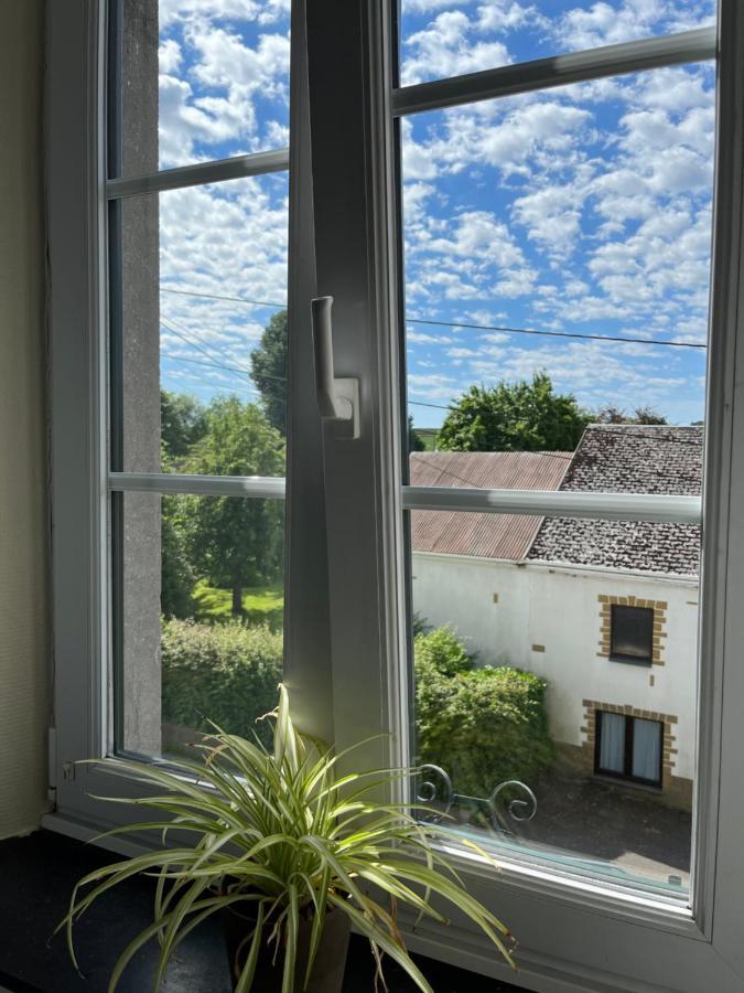 B&B Les Ecoliers Cherain Exterior foto