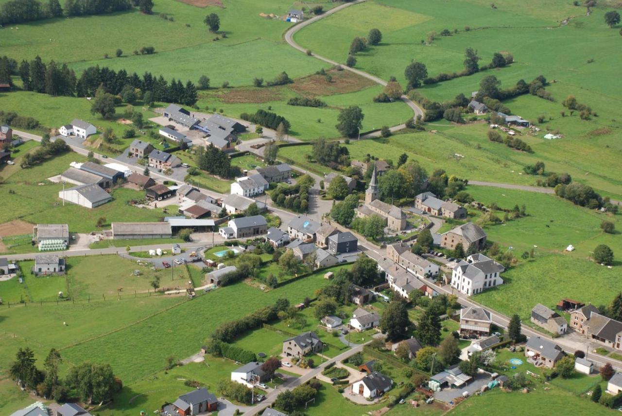 B&B Les Ecoliers Cherain Exterior foto